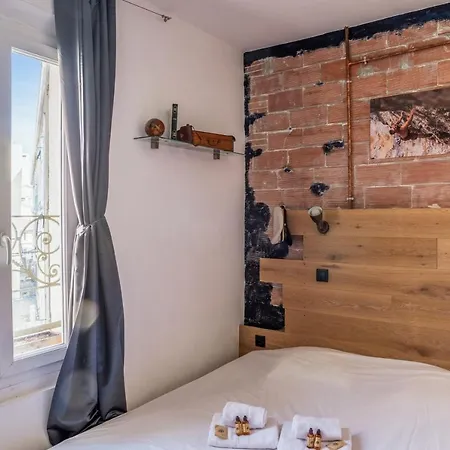 Wonderful With A View On The Port Of - Welkeys